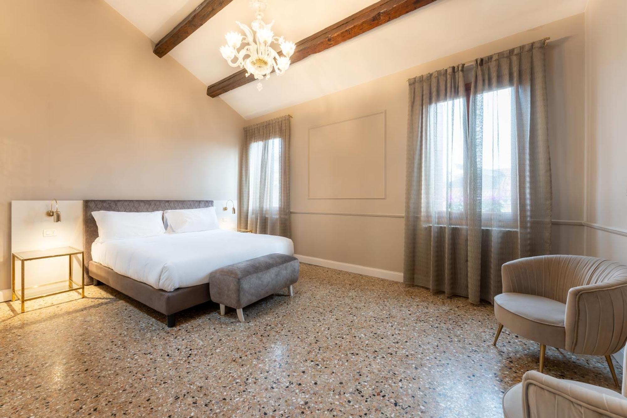 San Vio Palace Luxury Apartments Venice Exterior photo