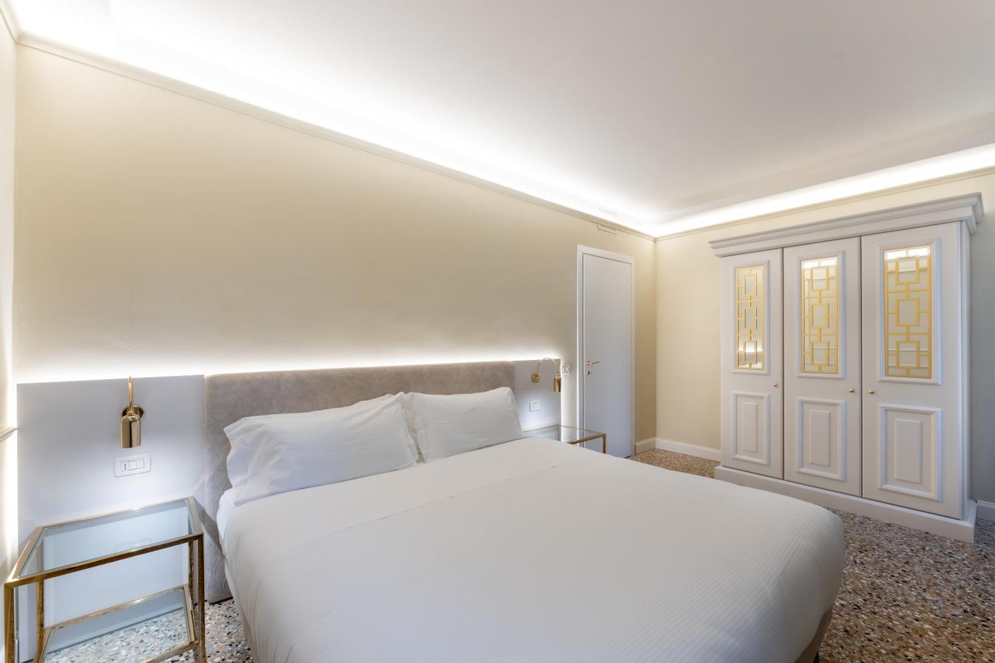 San Vio Palace Luxury Apartments Venice Exterior photo